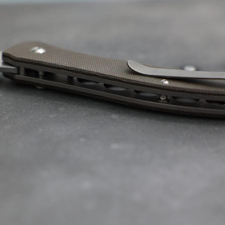 Rager (Green Canvas Micarta)